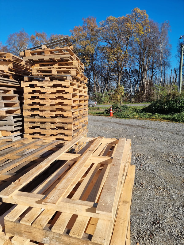 Wood Pallets larger pallets
