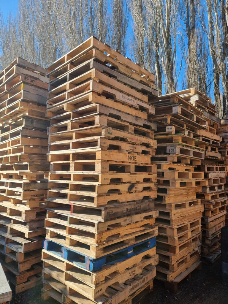 Wood Pallets secounds pallets verious sizes and types orig